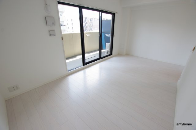 S-RESIDENCE江坂　仲介手数料無料の洋室