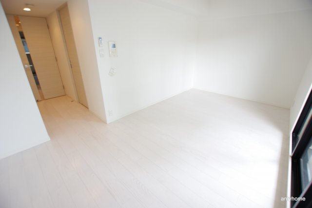 S-RESIDENCE江坂　仲介手数料無料の居間・リビング
