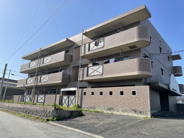 カーサウエムラⅢの外観