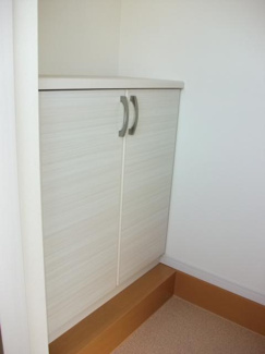 【玄関】 | シャイニングハウス石岡