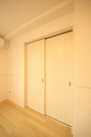 プリムヴェールのその他|サンルームの仕切り扉です