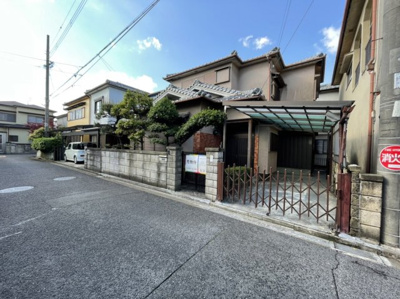 【前面道路含む現地写真】 | 八木北小・古家あり・土地34.5坪・岸和田市箕土路町２丁目 | 古家がある時の写真です♪