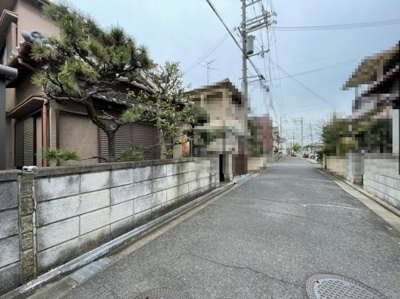 【前面道路含む現地写真】 | 八木北小・古家あり・土地34.5坪・岸和田市箕土路町２丁目 | 前面道路含む現地写真です