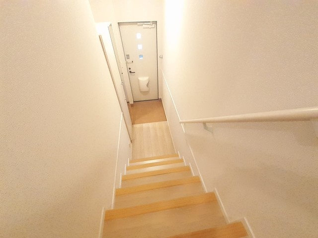 サジュールＫの玄関