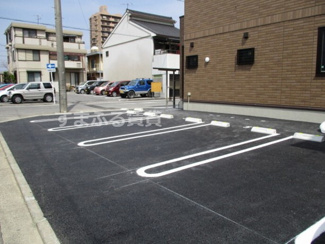 【駐車場】
