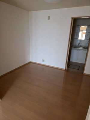 【居間・リビング】 | 勧修寺西栗栖野町貸家