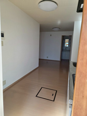 【居間・リビング】 | 勧修寺西栗栖野町貸家