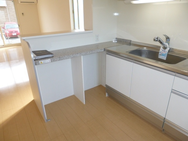 プリムヴェール大内Ｂのキッチン|キッチンカウンター