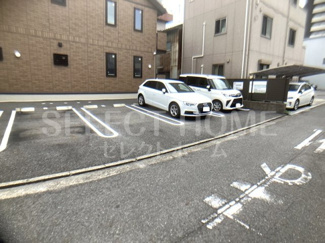 【駐車場】 | 駐車場に車を止められます