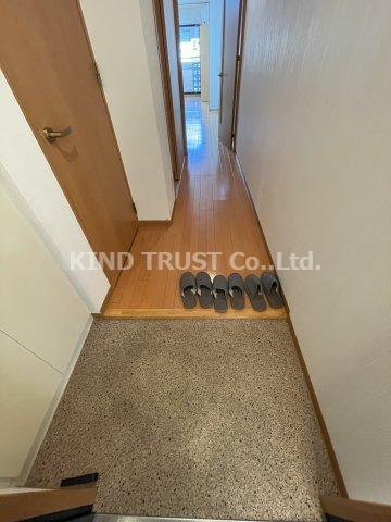 コンフォート松ヶ枝Ⅱの玄関|明るい玄関です