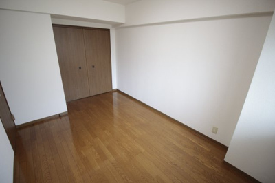 【その他】 | comodo Amaji | 6帖の洋室です♪