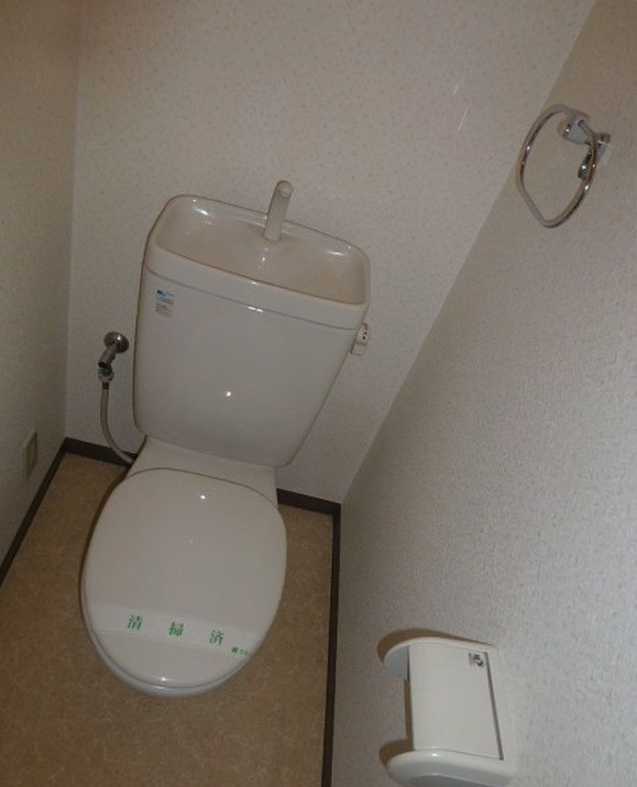 プレジオけやき【キャッシュバック対象物件】のトイレ|落ち着いた色調のトイレです