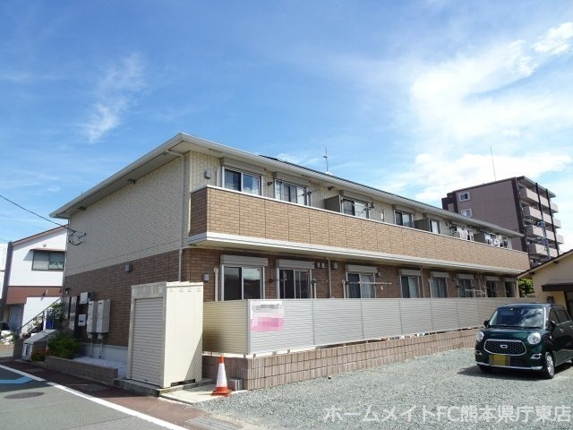 エミグラントの外観