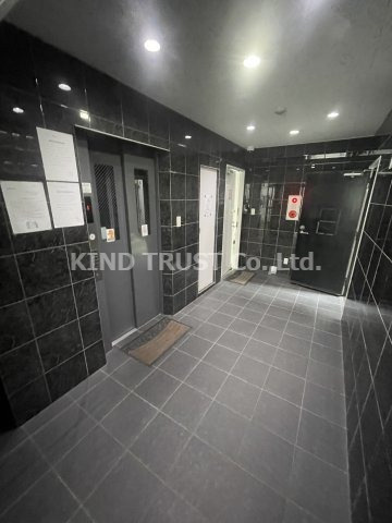 大阪市北区本庄東１丁目の賃貸マンションのロビー|建物の内部です