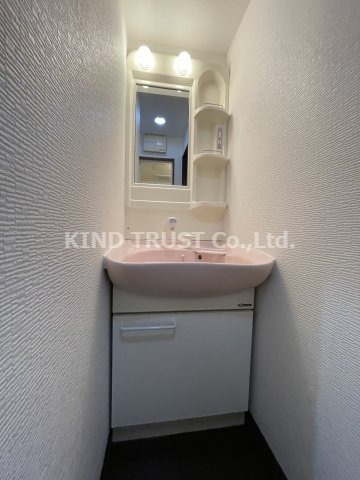 大阪市北区本庄東１丁目の賃貸マンションの独立洗面台|独立洗面台あり、毎朝おしゃれに忙しい女性の方におすすめです