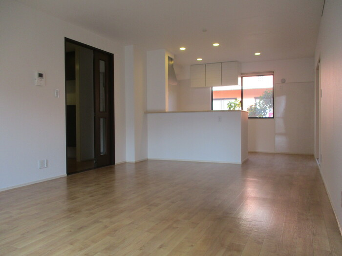 セジュール碧Ａの居間・リビング|LDK18帖