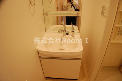 【洗面所】 | プレサンス上町台リベルテ | 広い洗面スペース