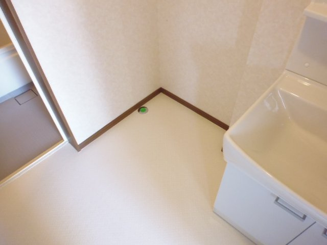 メゾンラフィネの独立洗面台|洗髪洗面化粧台