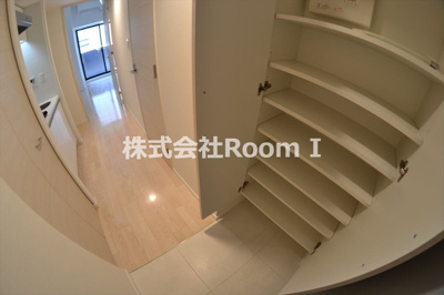 【玄関】 | S-RESIDENCE北浜 | ゆったりとした玄関です