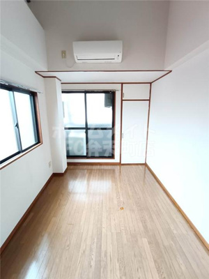 【居間・リビング】 | ボンジュールビル