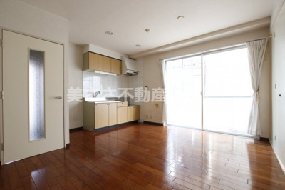 【居間・リビング】 | アーバンコート佐藤