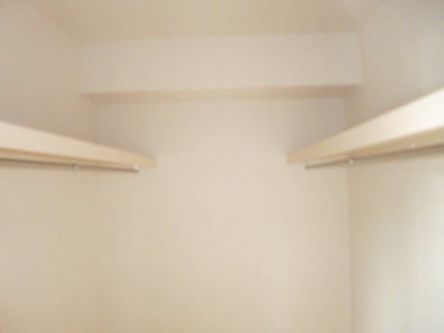 グローリーの収納
