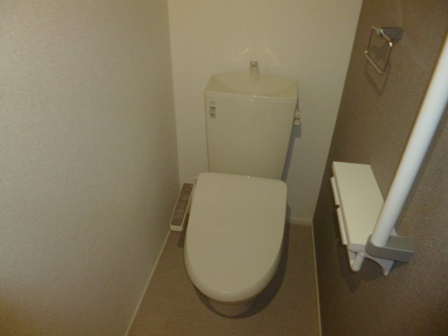 グローリーのトイレ|温水洗浄便座