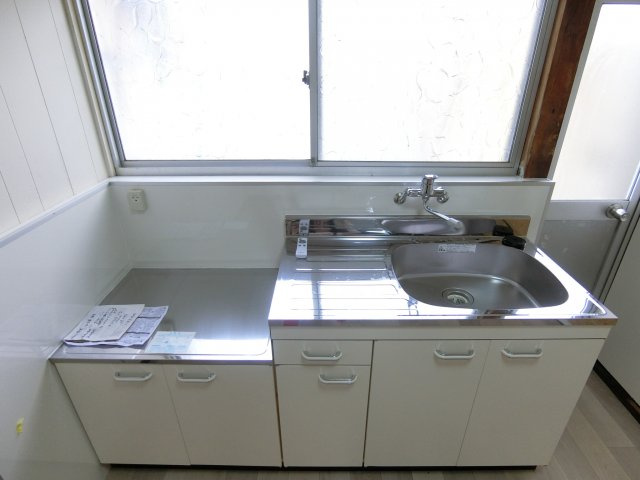 西板持町８丁目戸建てのキッチン