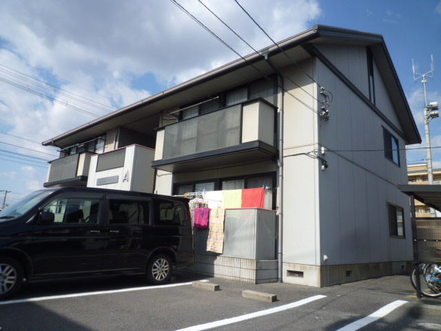 倉敷市日吉町のアパートの外観