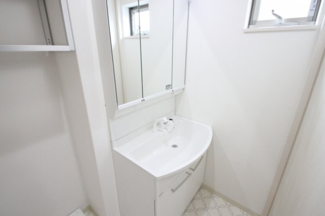 クリエオーレ近江堂 ( 近畿大学 一人暮らし )の独立洗面台