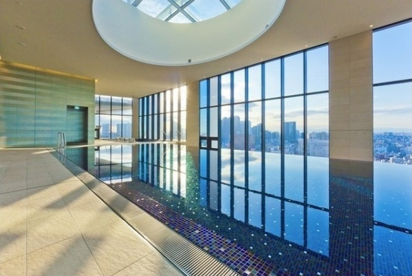 新宿区新宿６丁目の賃貸マンションのその他|プール