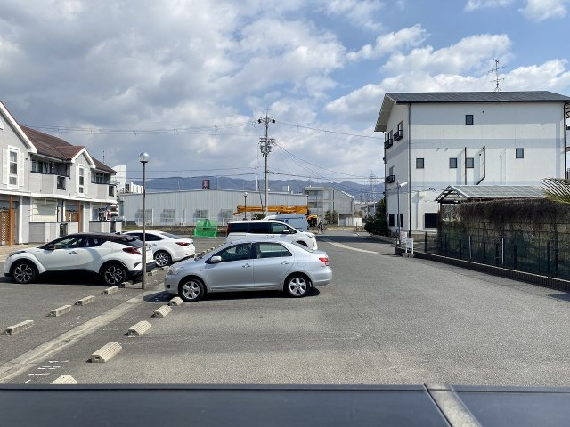 サンクリスタルⅡの駐車場