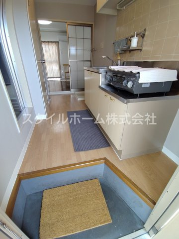 【玄関】 | サンコーポ山田　C | 収納もある玄関です