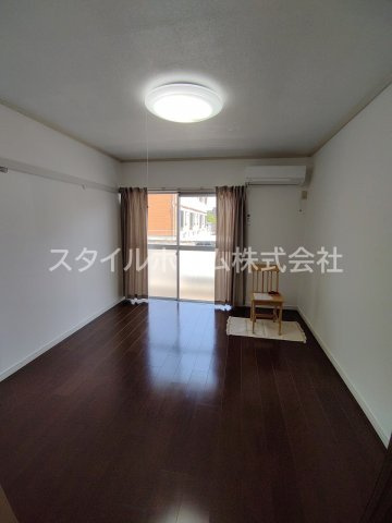 【居間・リビング】 | サンコーポ山田　C | 使いやすい居間です