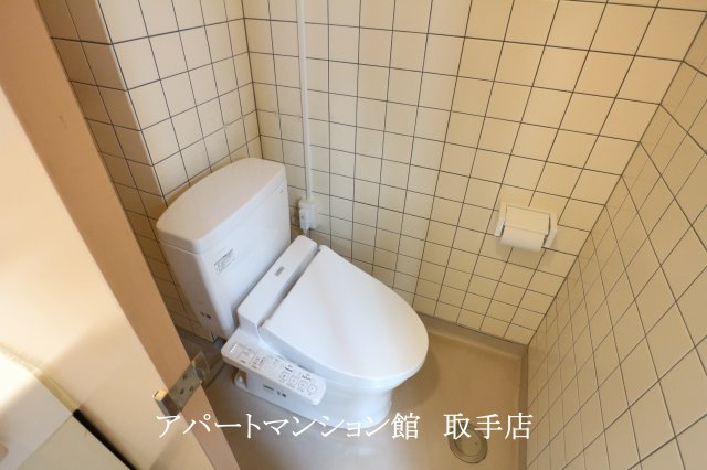 山中屋本店ビルのトイレ
