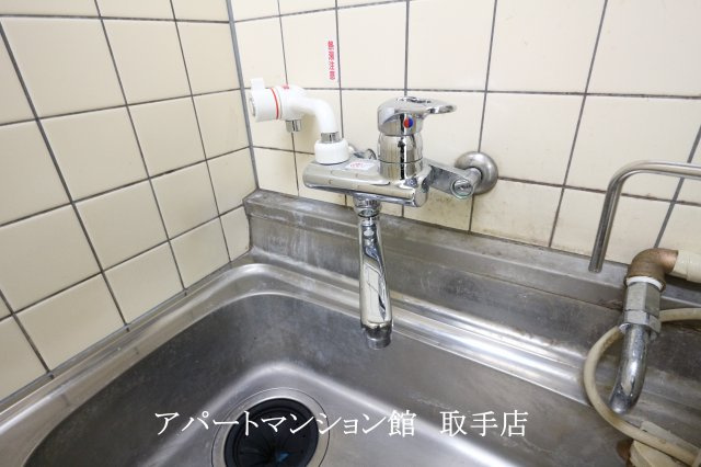 山中屋本店ビルのキッチン