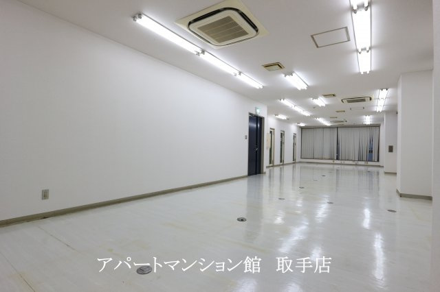 山中屋本店ビルの内装