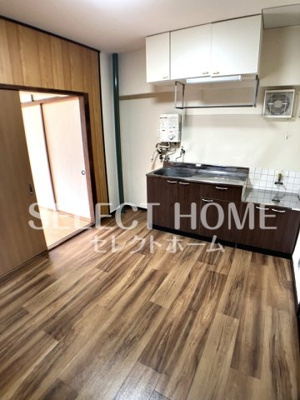 【居間・リビング】 | マンション水野 | こちらのリビングで趣味の時間をお楽しみください