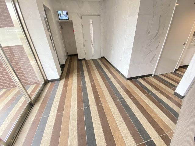 アベニール四天王寺のロビー