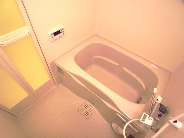 【浴室】 | ロータス博多 | コンパクトで使いやすいお風呂です