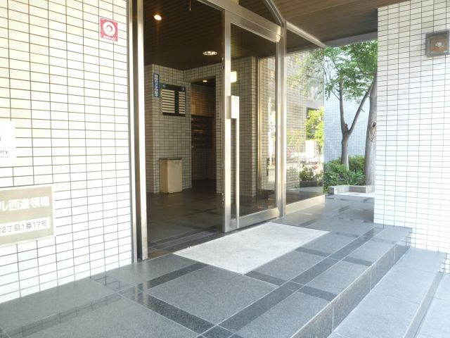 アルボール西道頓堀のエントランス