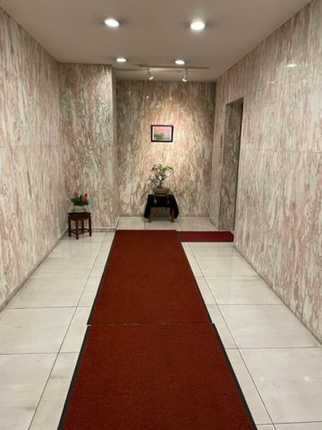 林三番町ビルのロビー