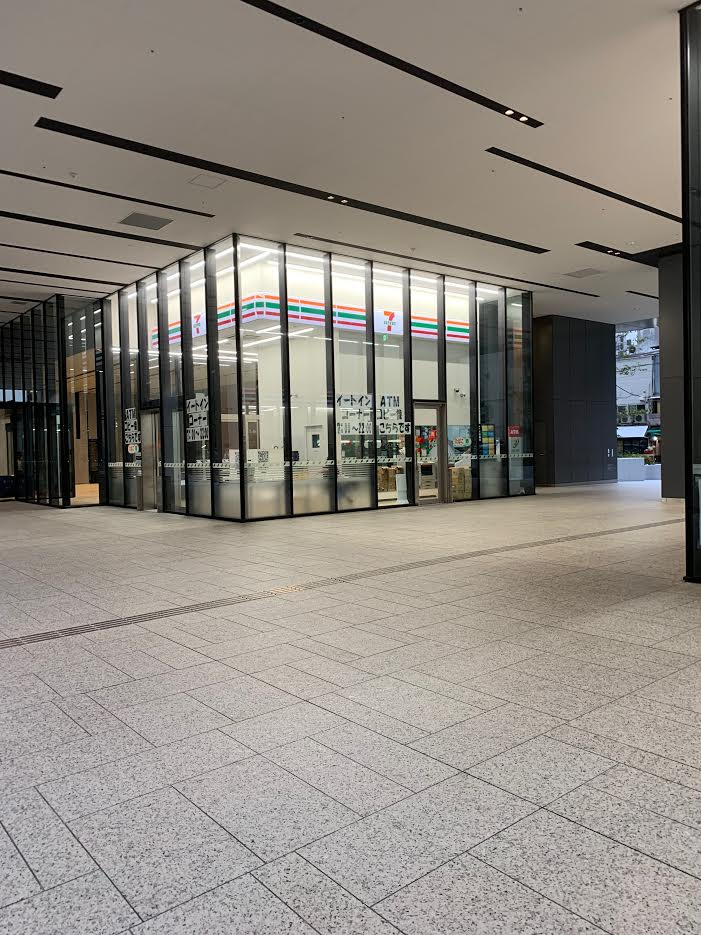 群山ビルの周辺