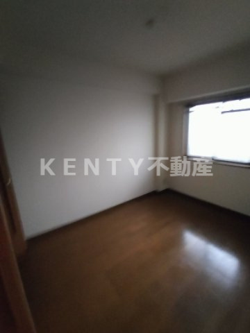 【寝室】 | ア・クール杉原 | 落ち着いて過ごせるお部屋なので、寝室にいかがでしょうか