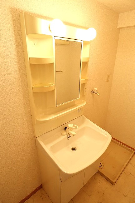 パークサイドパレスの独立洗面台