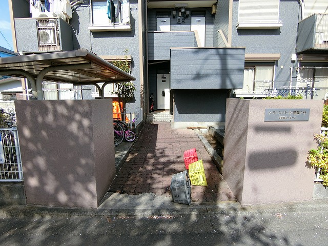 グリーンパーク田園7号のエントランス
