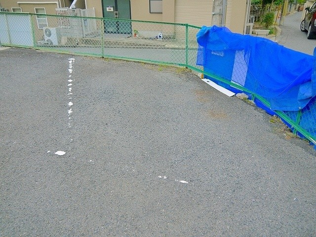 森本モータープール