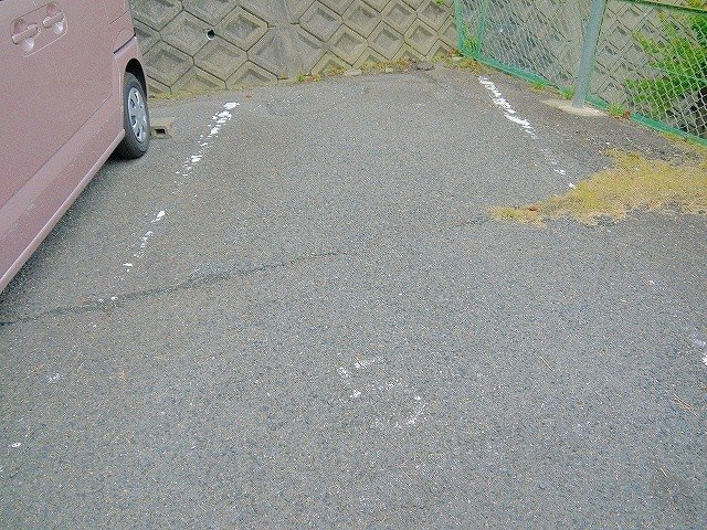 森本モータープール