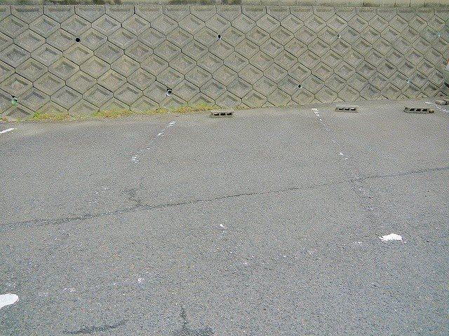 森本モータープール