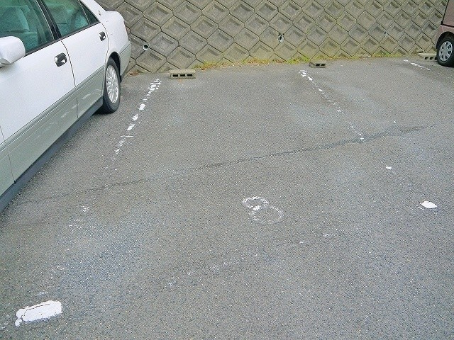 森本モータープール